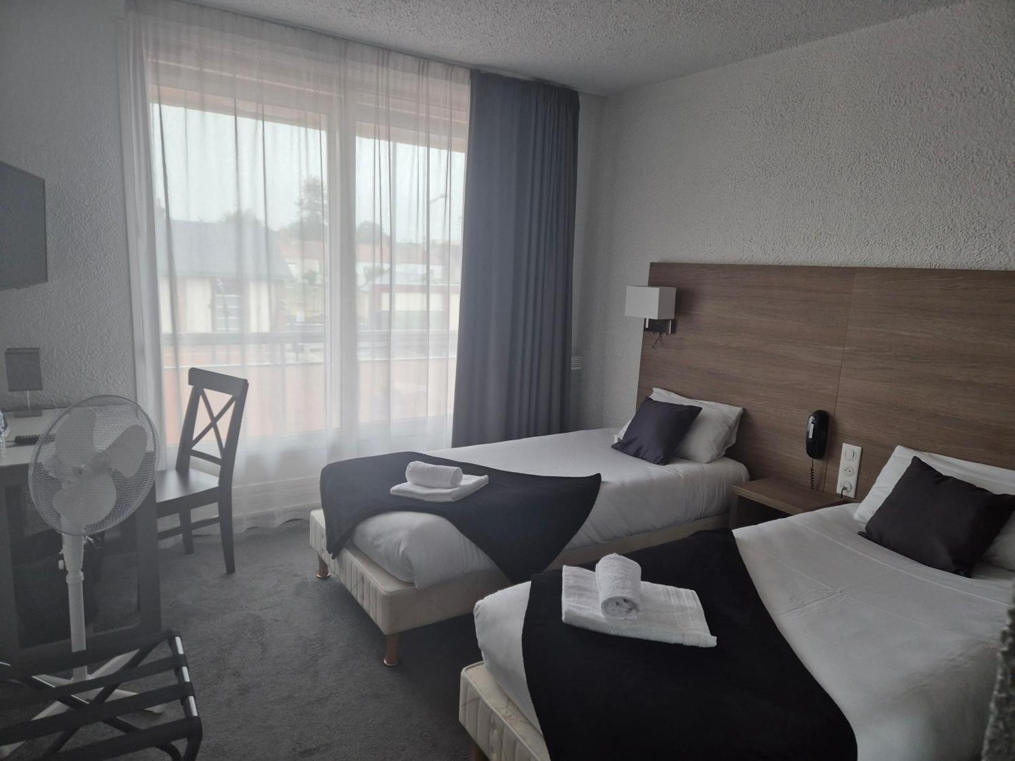 Hotel Le ชาลองส์ ภายนอก รูปภาพ